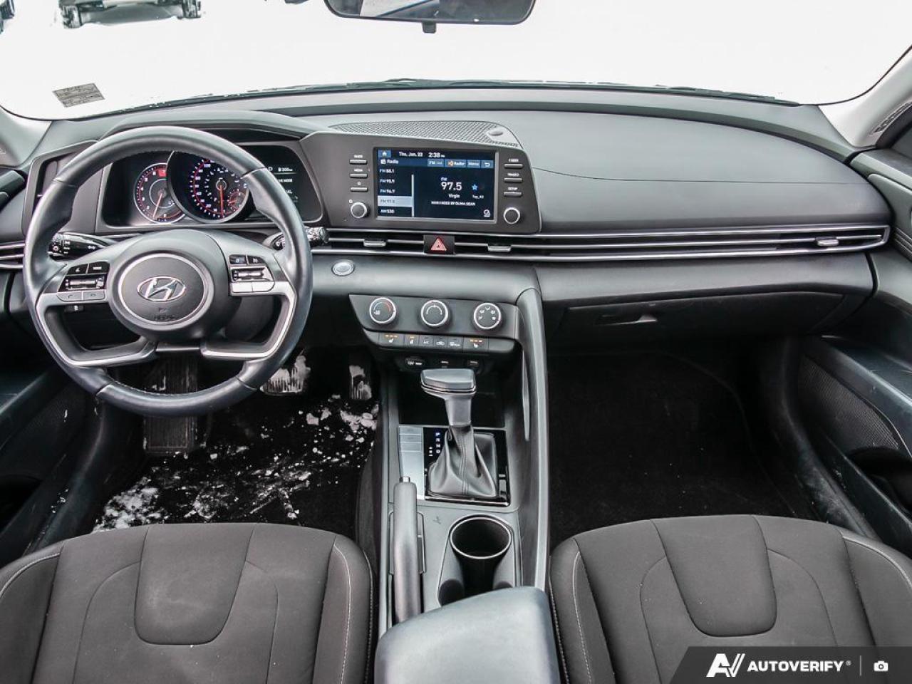 2021 Hyundai Elantra Preferred w/Sun & Tech Pkg 4dr Sedan Photo