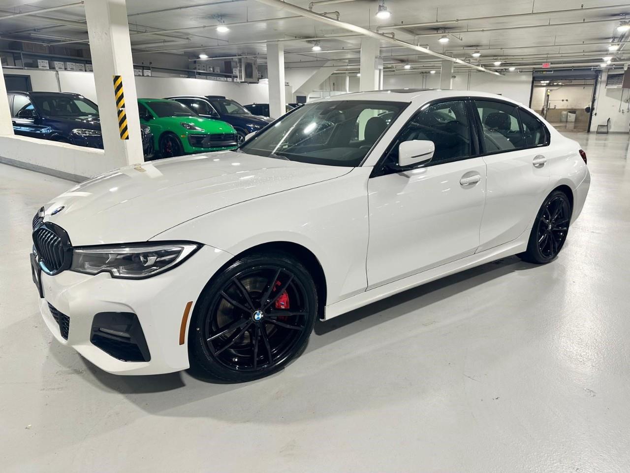 2022 BMW 330 i xDrive 4dr All-Wheel Drive Sedan Photo4