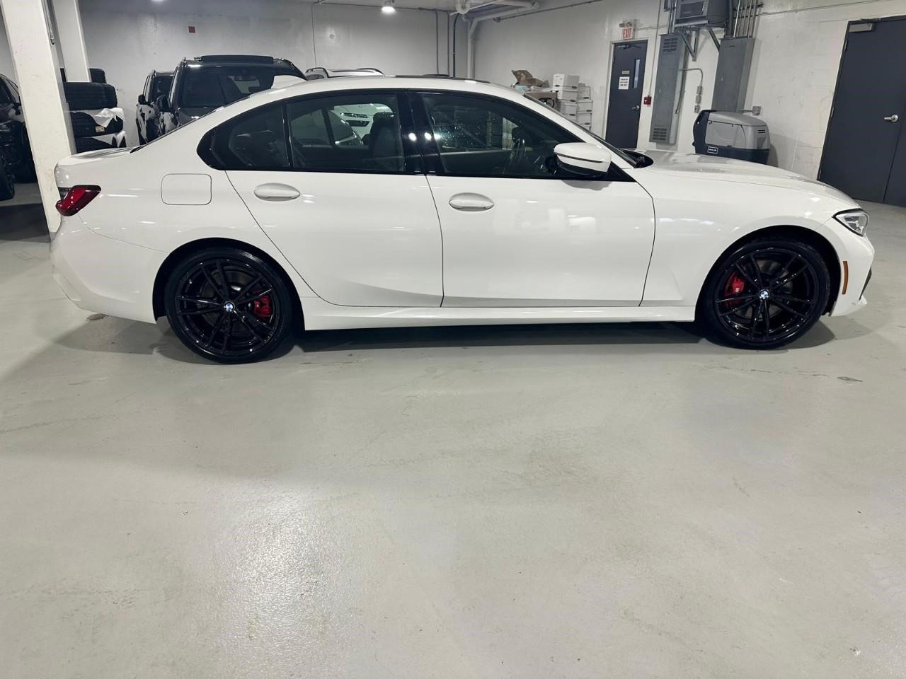 2022 BMW 330 i xDrive 4dr All-Wheel Drive Sedan Photo