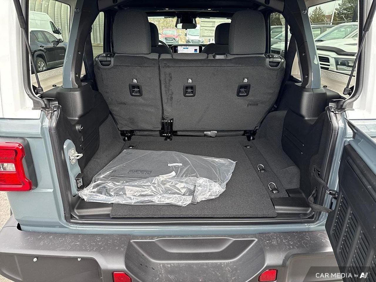 2026 Jeep Wrangler SAHARA 4DR 4X4 Photo