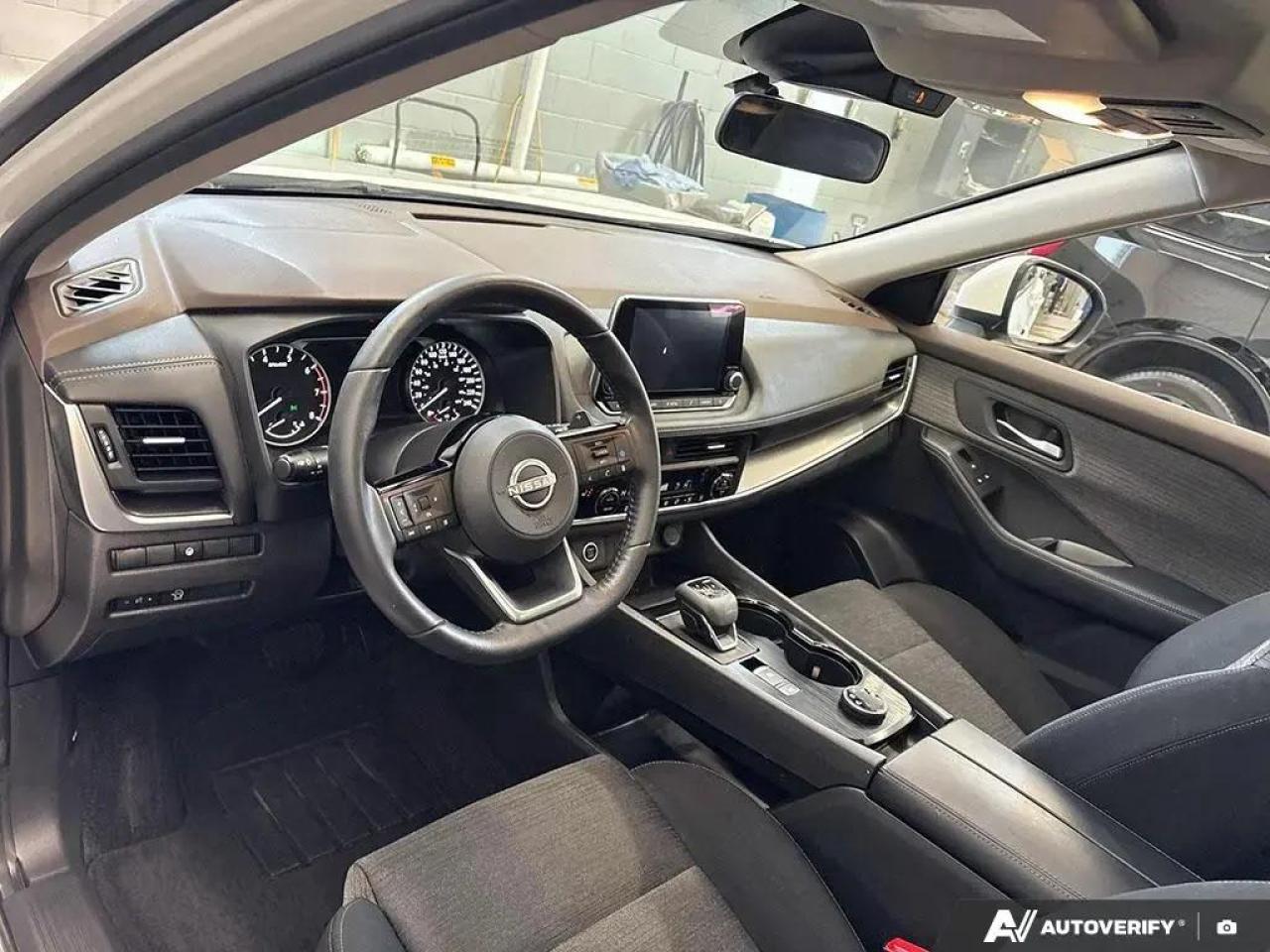 2023 Nissan Rogue  Photo