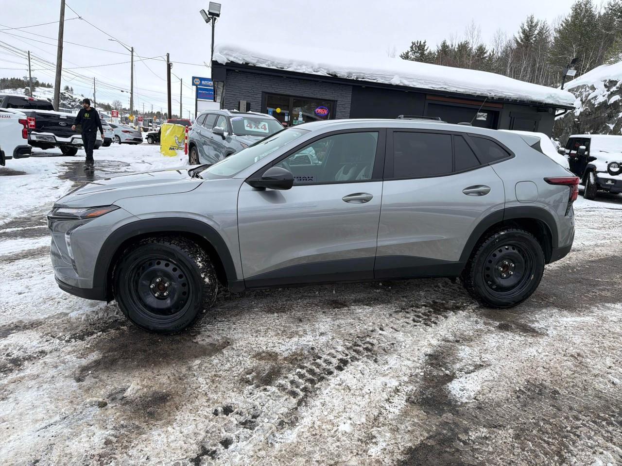 2024 Chevrolet Trax 1RS 4dr Front-Wheel Drive Photo