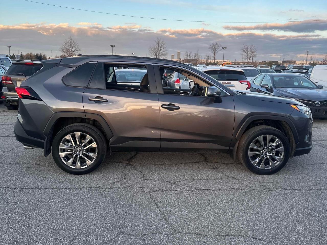 2025 Toyota RAV4 XLE 4dr All-wheel Drive Photo4