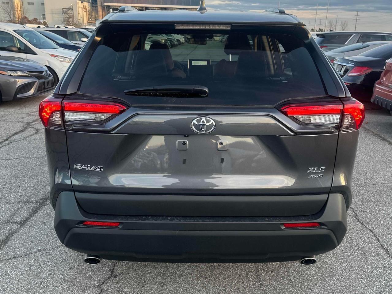 2025 Toyota RAV4 XLE 4dr All-wheel Drive Photo