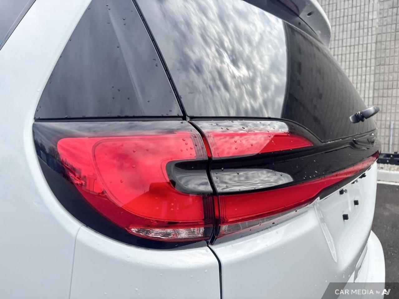 2026 Chrysler Pacifica Select All-Wheel Drive Passenger Van Photo