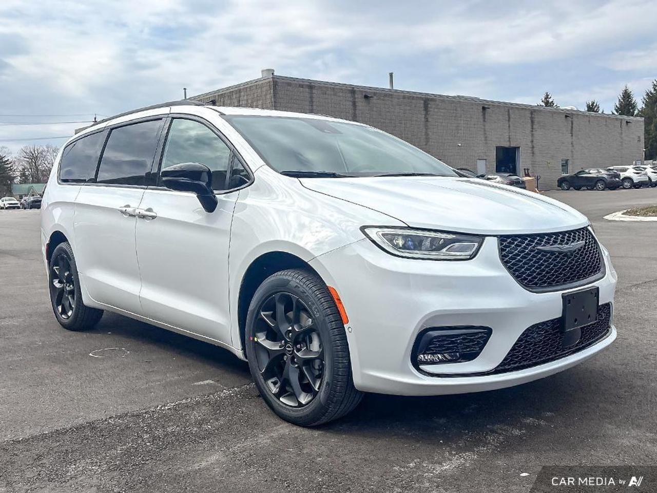 2026 Chrysler Pacifica Select All-Wheel Drive Passenger Van Photo