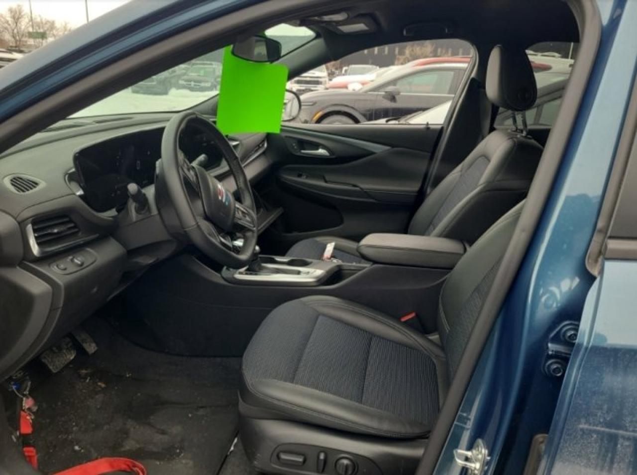 2024 Buick Envista Preferred | Heated Wheel + Seats | Power Seat | CarPlay + Android | Rear Camera | and More ! Photo