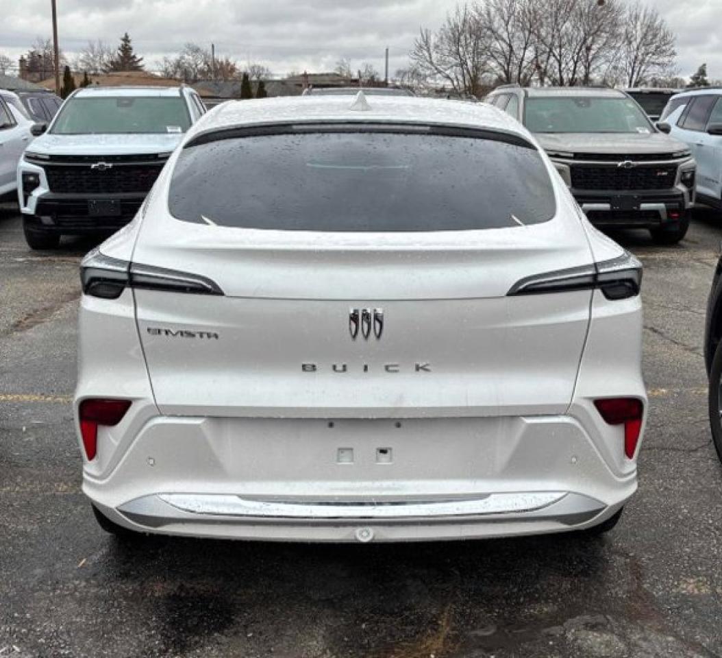 2025 Buick Envista Avenir | Leather | Sunroof | Heated Wheel + Seats | Power Liftgate | Wireless CarPlay and More ! Photo3