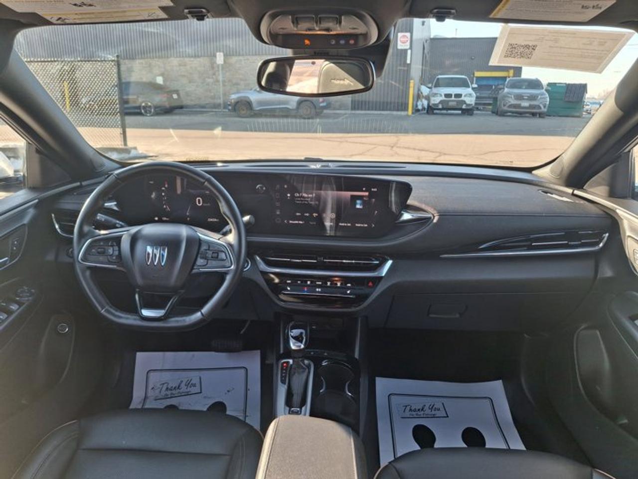 2025 Buick Envista Avenir | Leather | Sunroof | Heated Wheel + Seats | Power Liftgate | Wireless CarPlay and More ! Photo