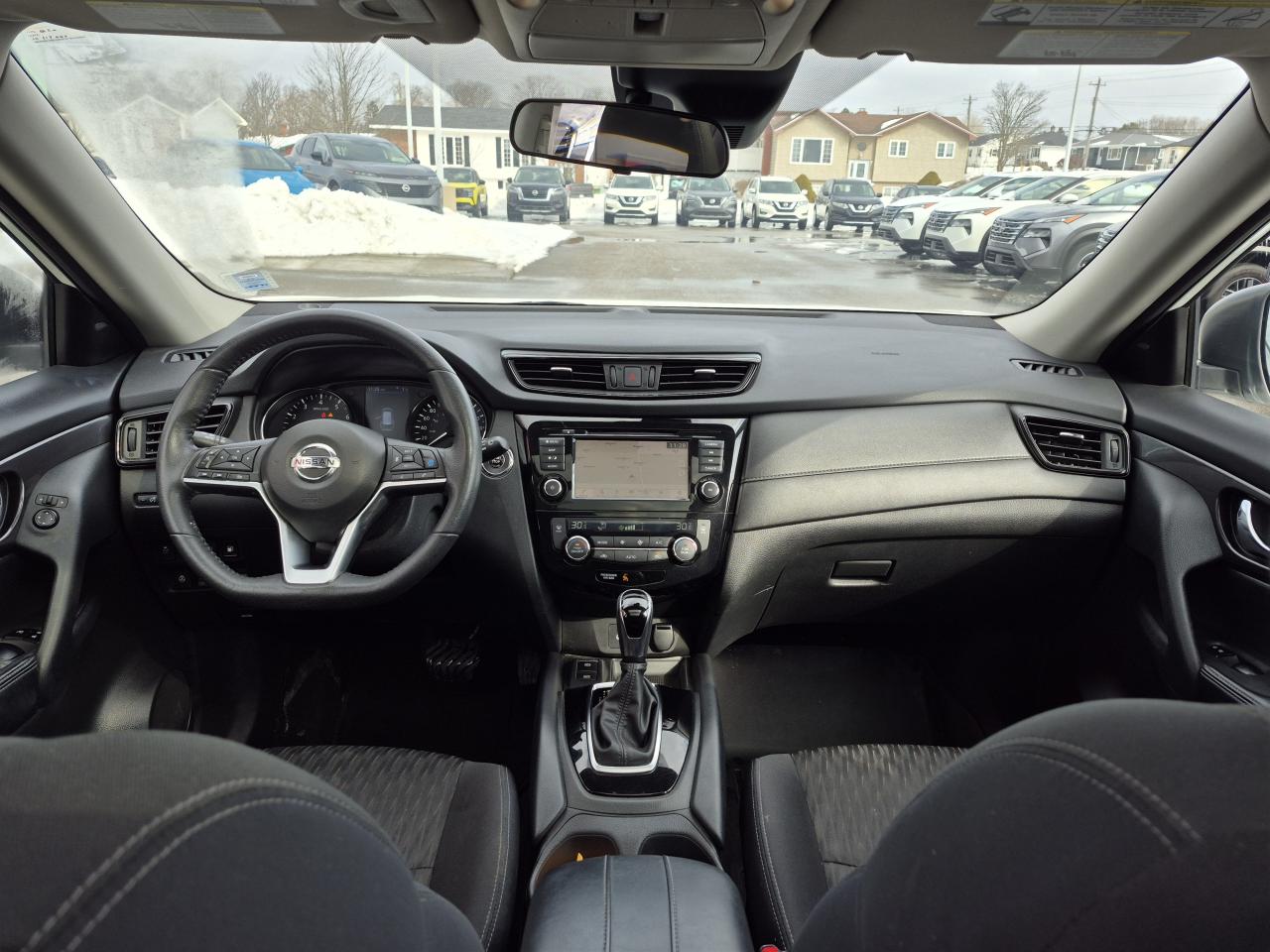 2020 Nissan Rogue SV MOONROOF +TECHNOLOGY Photo14