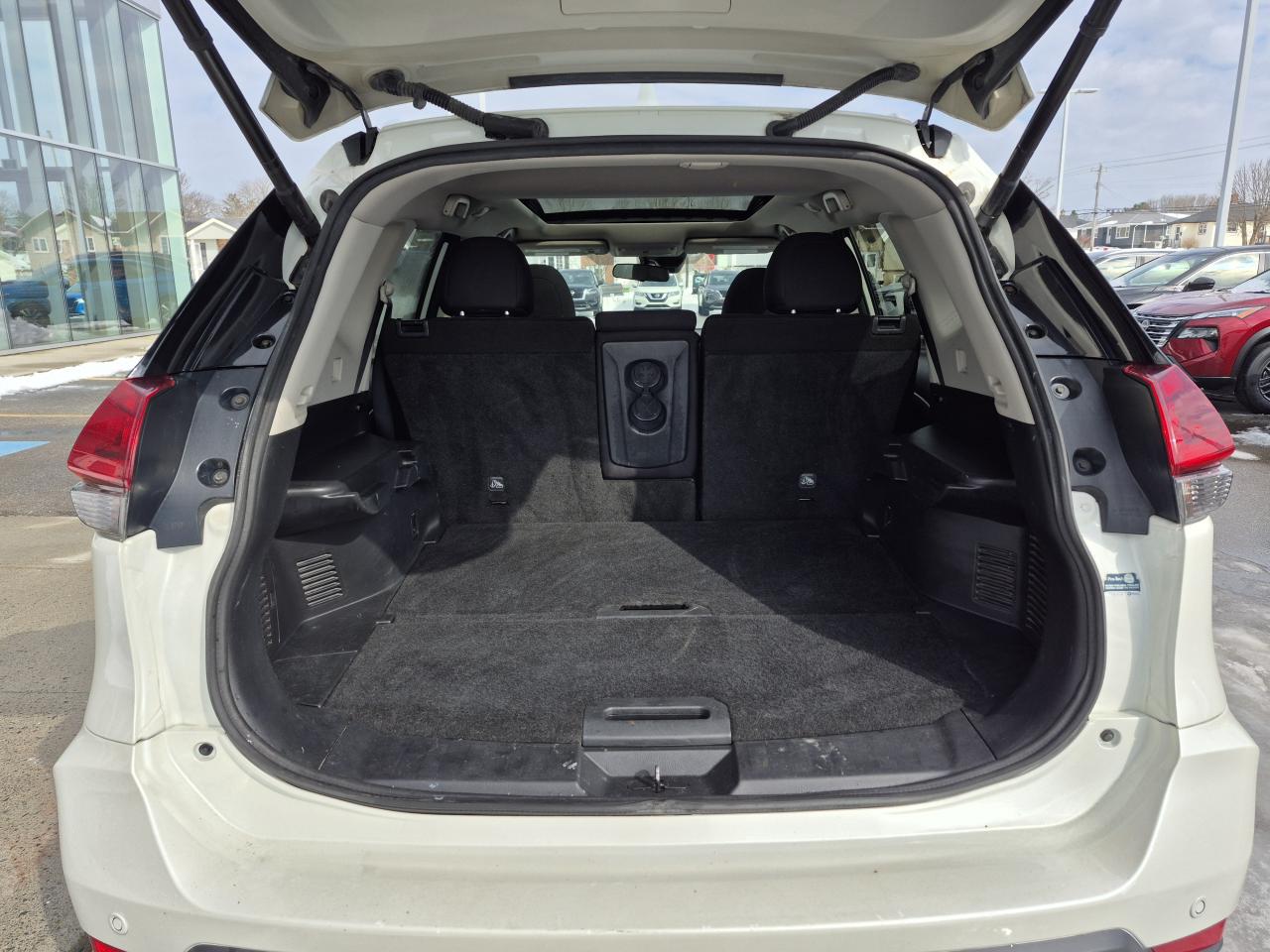 2020 Nissan Rogue SV MOONROOF +TECHNOLOGY Photo32