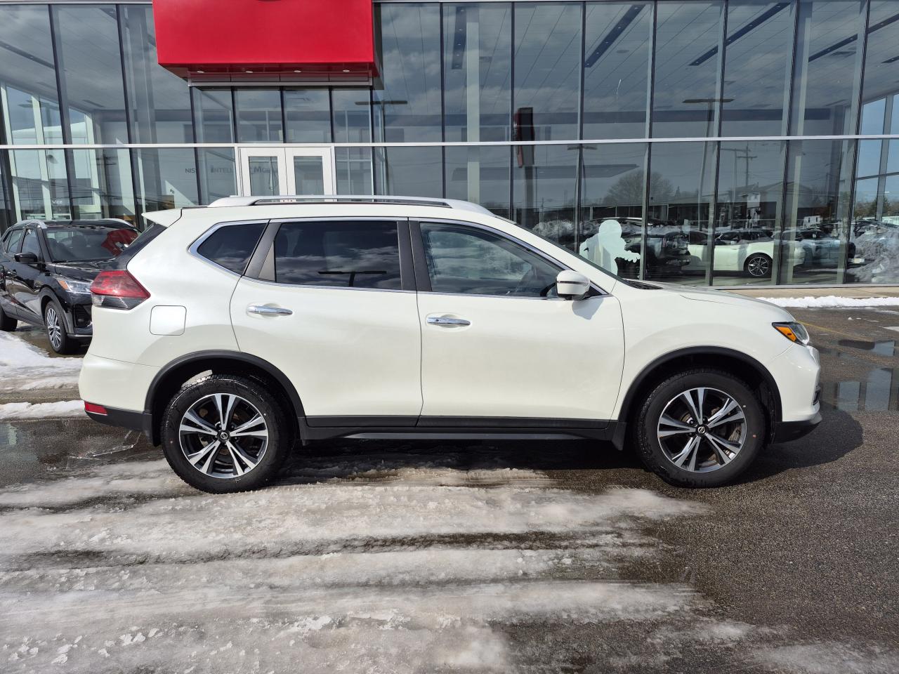 2020 Nissan Rogue SV MOONROOF +TECHNOLOGY Photo22