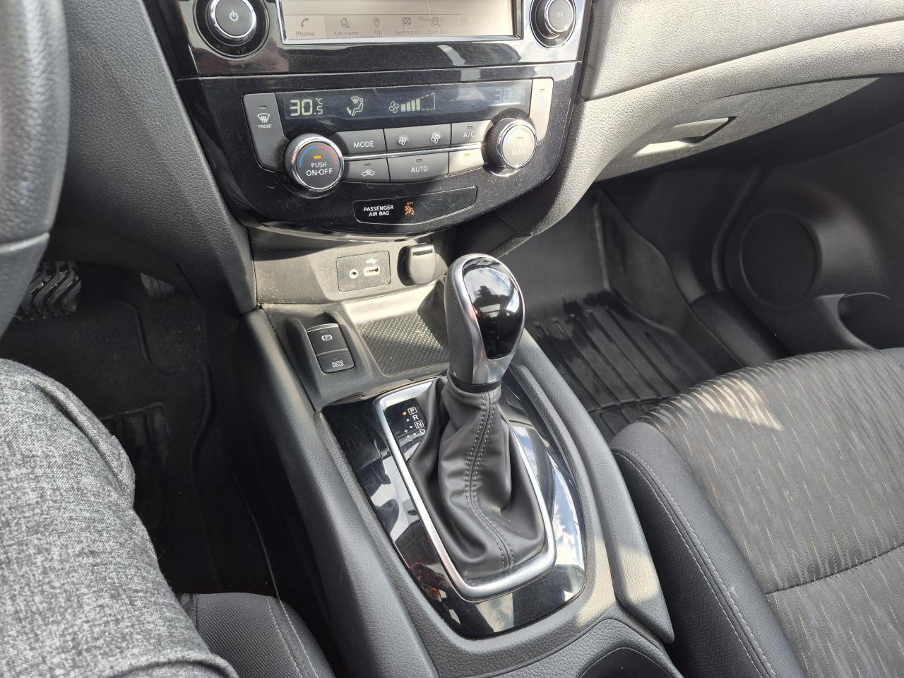 2020 Nissan Rogue SV MOONROOF +TECHNOLOGY Photo11