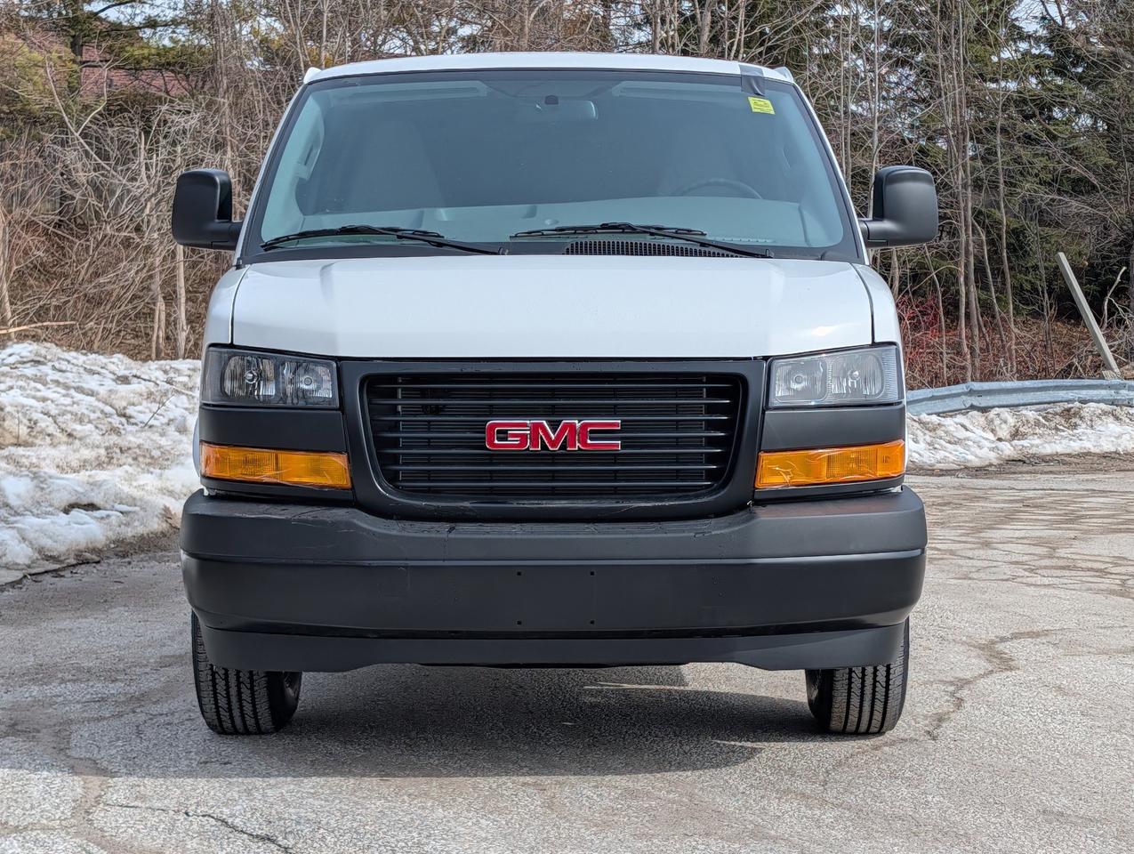2026 GMC Savana Cargo Van  Photo4