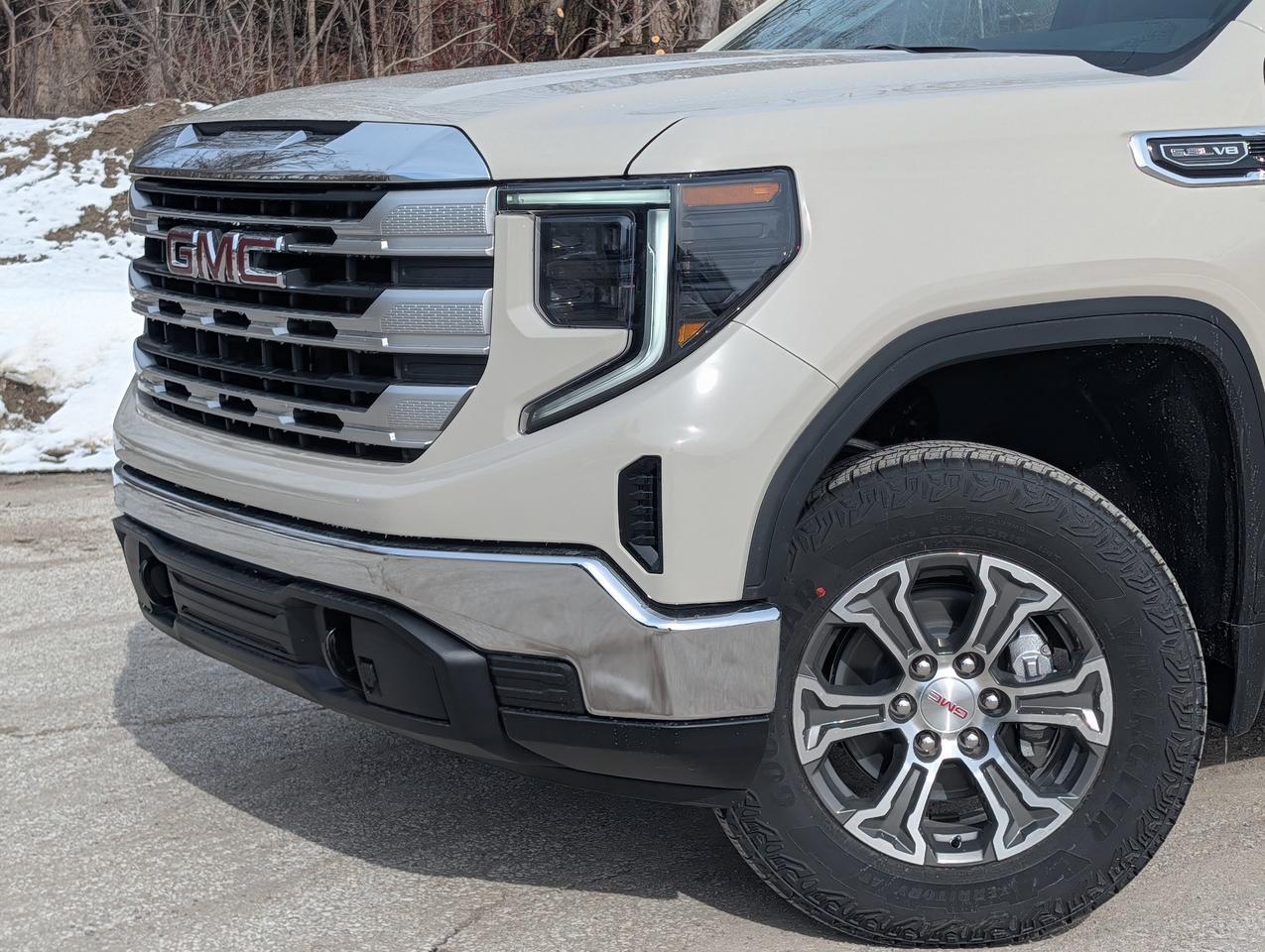 2026 GMC Sierra 1500 SLE Photo