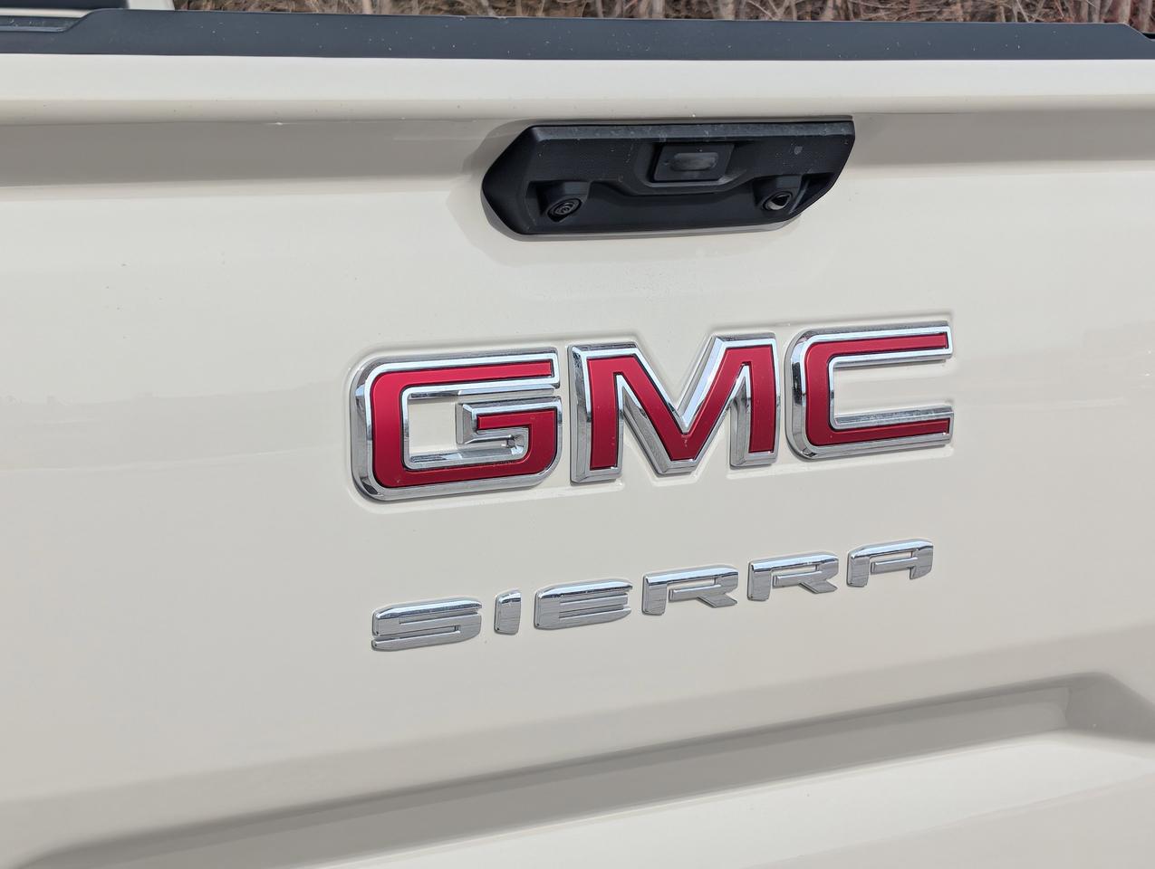 2026 GMC Sierra 1500 SLE Photo