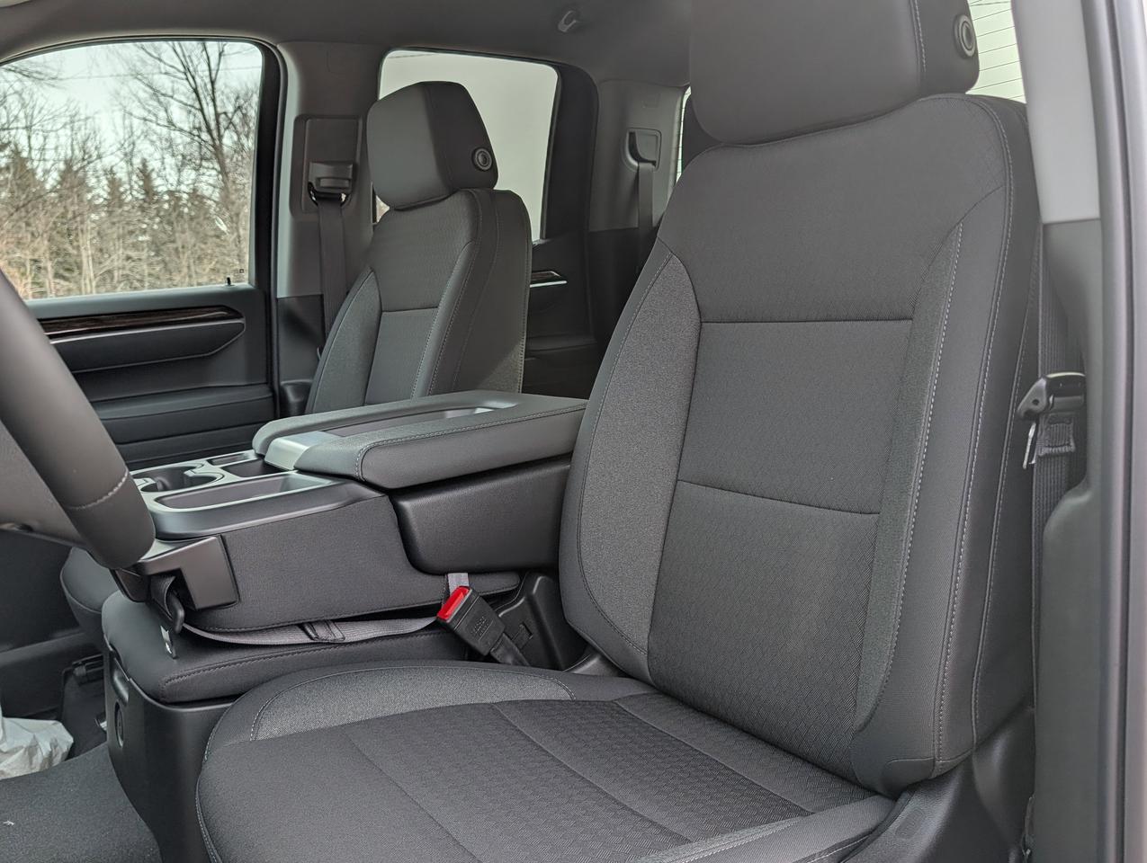 2026 GMC Sierra 1500 SLE Photo