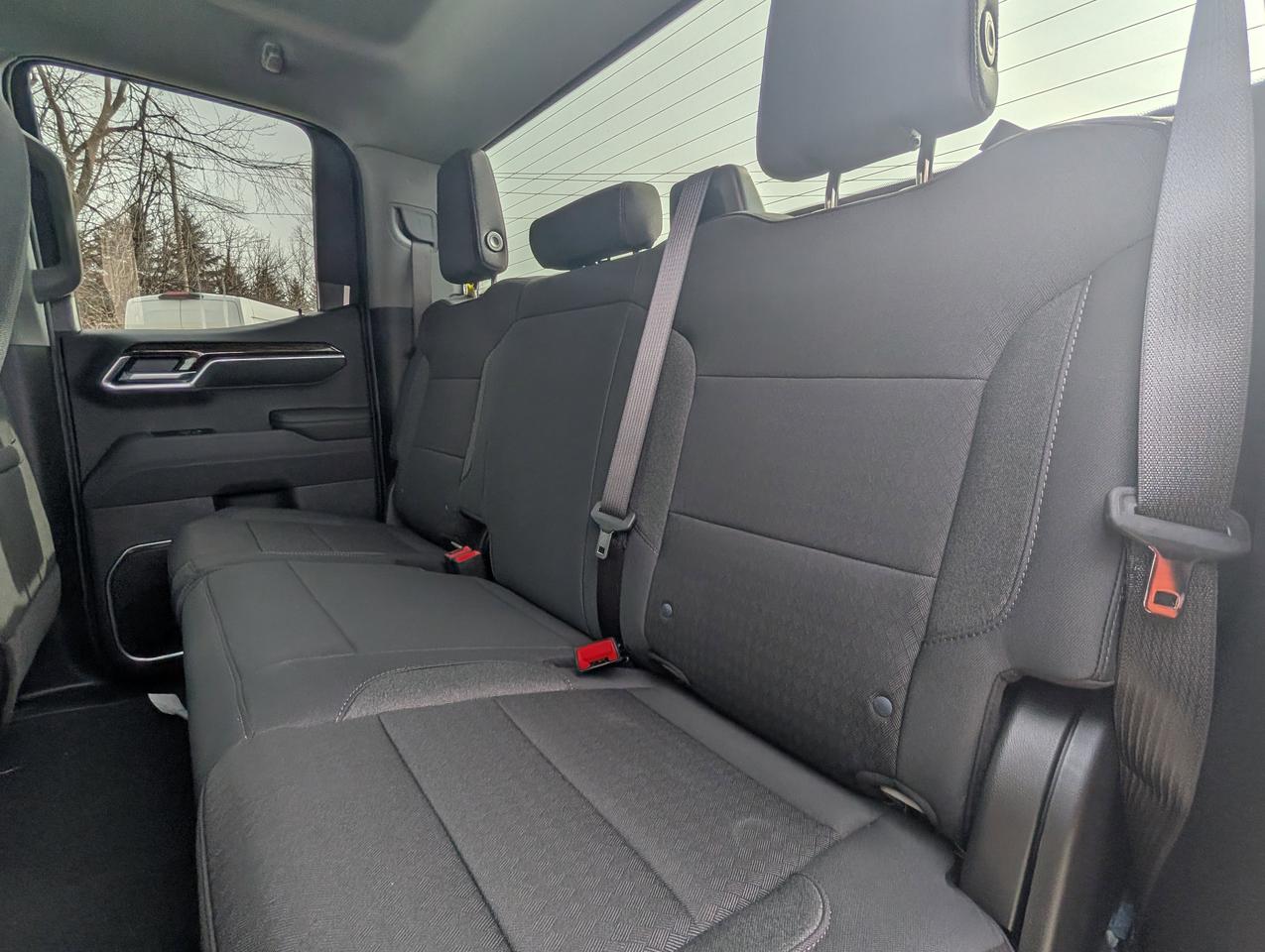 2026 GMC Sierra 1500 SLE Photo