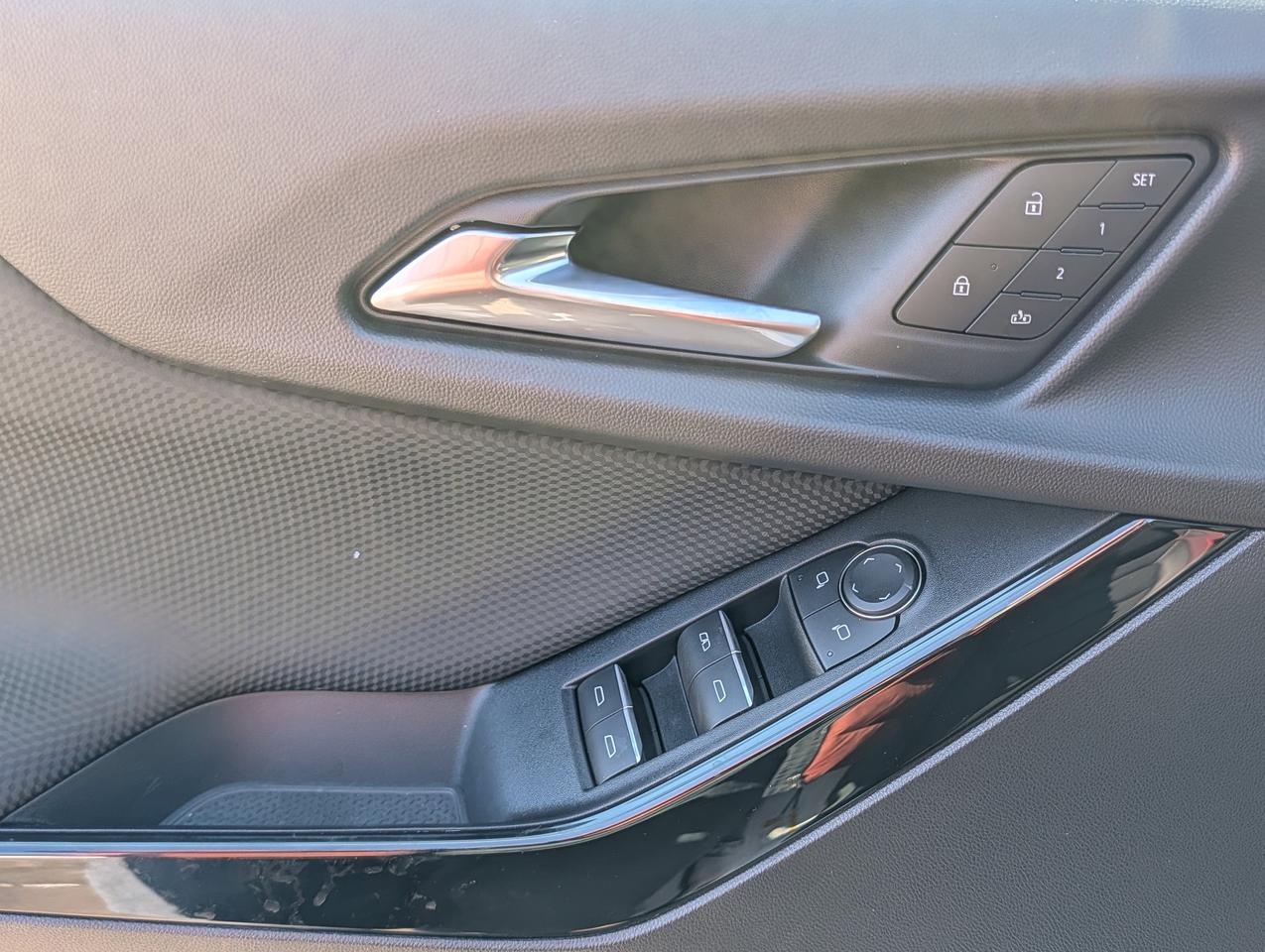 2026 Chevrolet Equinox AWD RS Photo