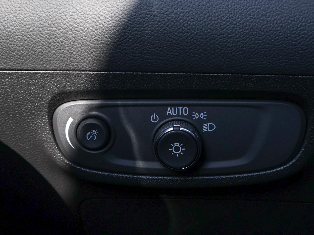 2026 Buick Encore GX Sport Touring Photo