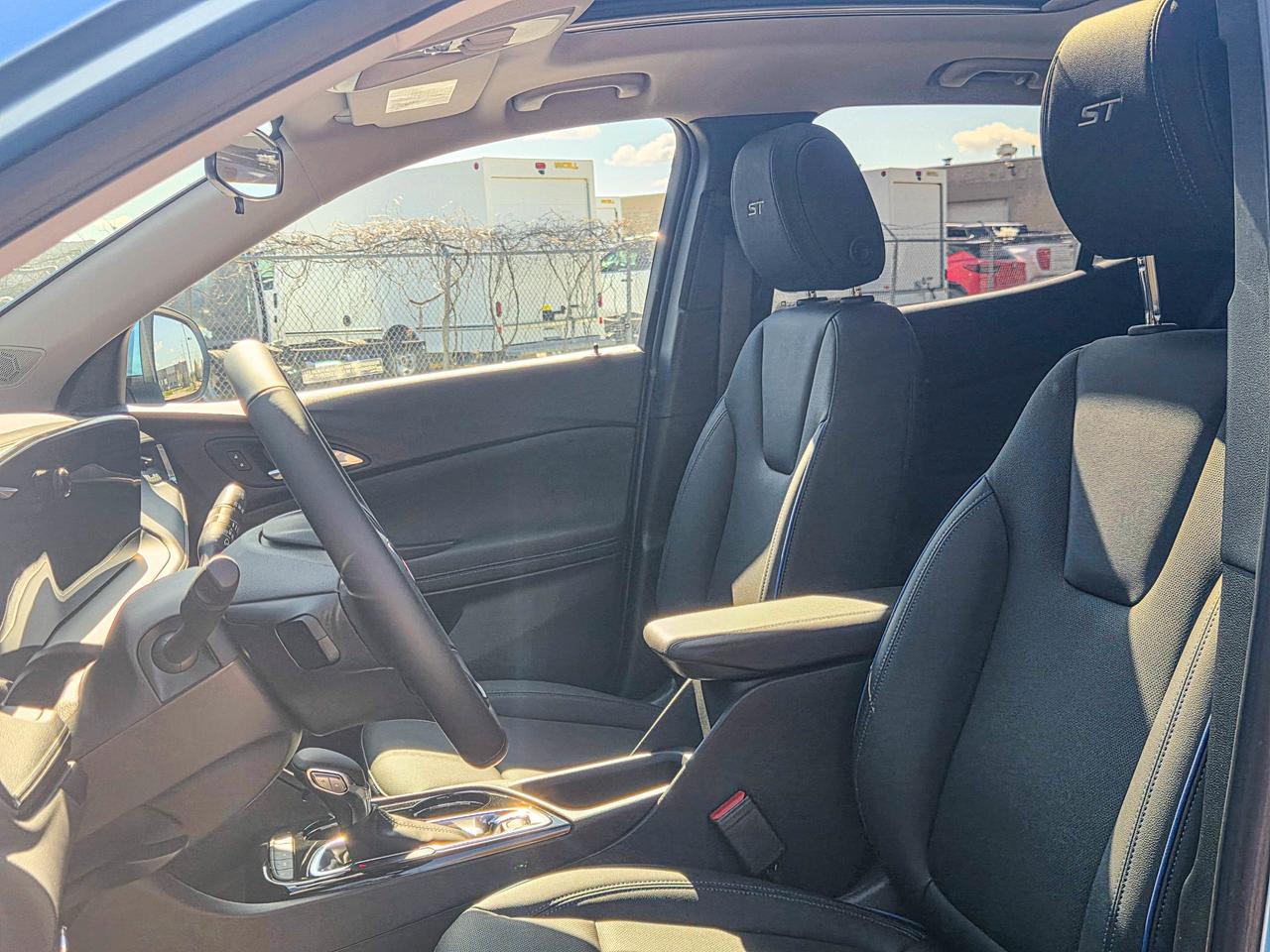 2026 Buick Encore GX Sport Touring Photo