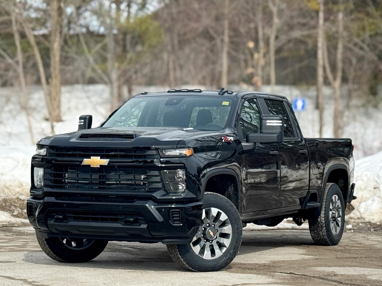 2026 Chevrolet SILVERADO 2500HD Custom Photo