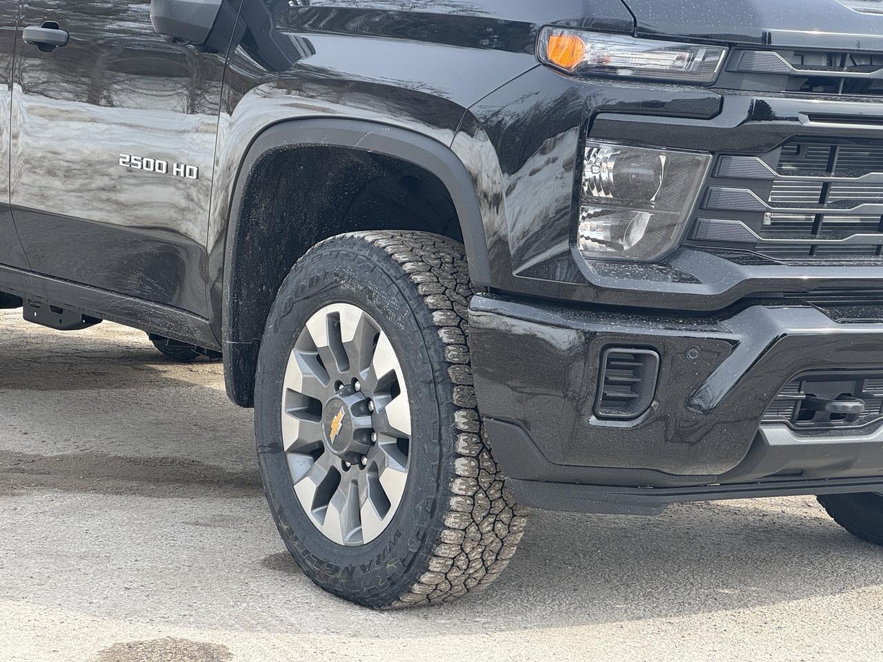2026 Chevrolet SILVERADO 2500HD Custom Photo