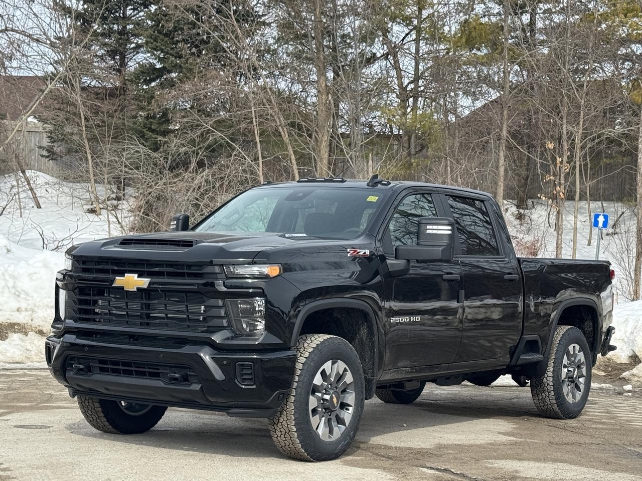 2026 Chevrolet SILVERADO 2500HD Custom Photo