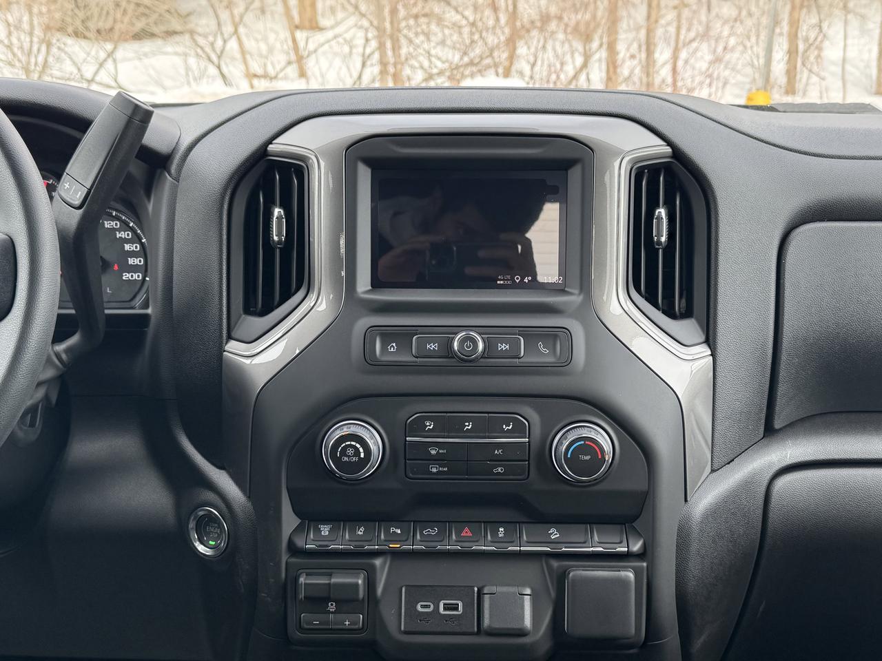 2026 Chevrolet SILVERADO 2500HD Custom Photo