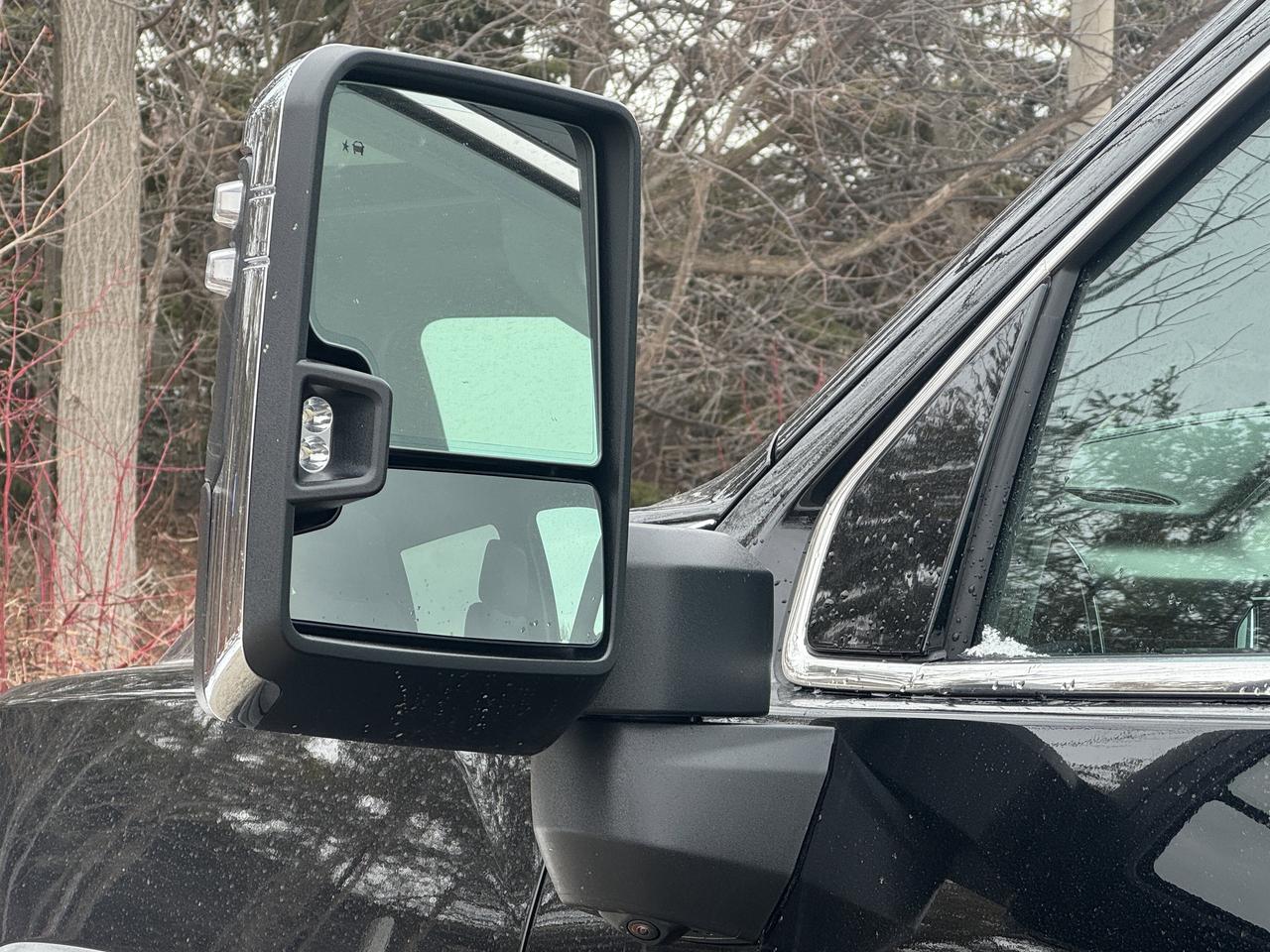 2026 GMC SIERRA 2500HD DENALI Photo