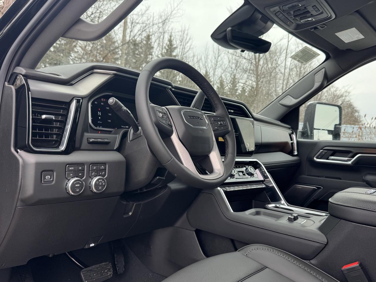 2026 GMC SIERRA 2500HD DENALI Photo