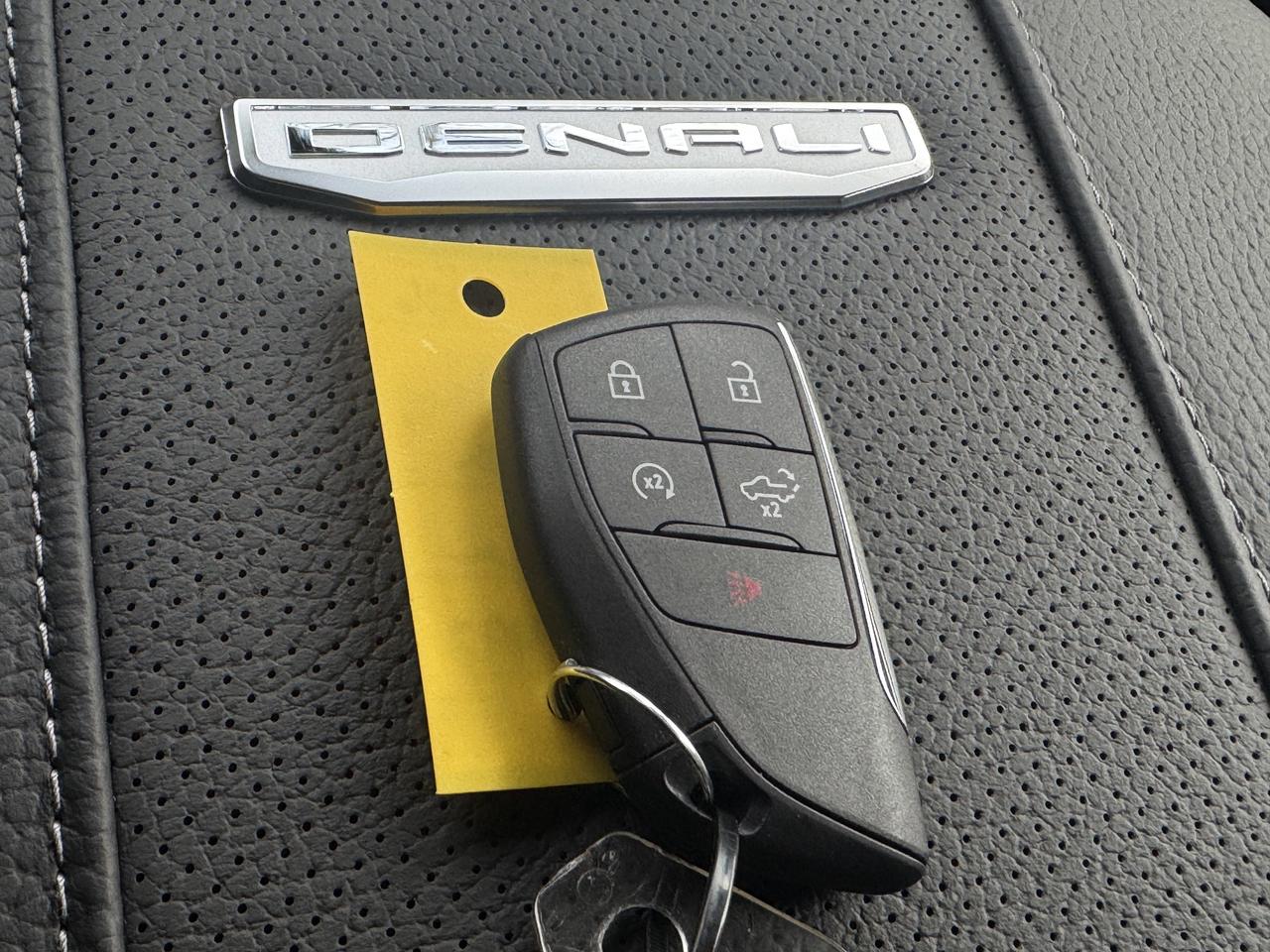 2026 GMC SIERRA 2500HD DENALI Photo