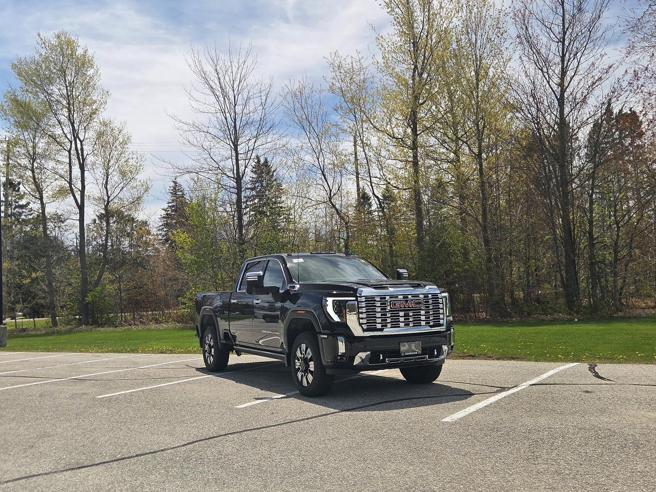 2026 GMC SIERRA 2500HD DENALI Photo