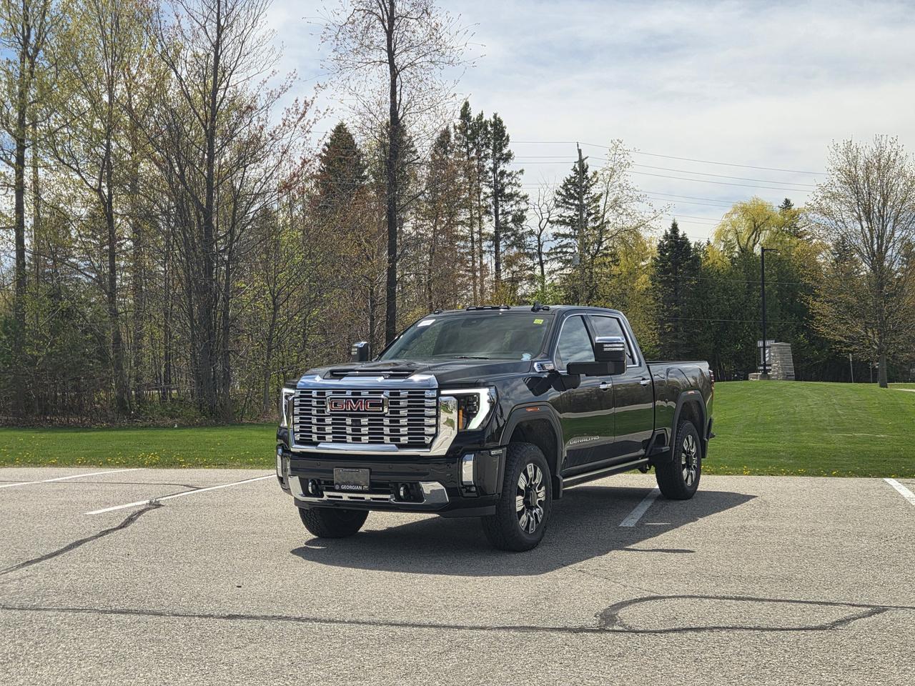 2026 GMC SIERRA 2500HD DENALI Photo