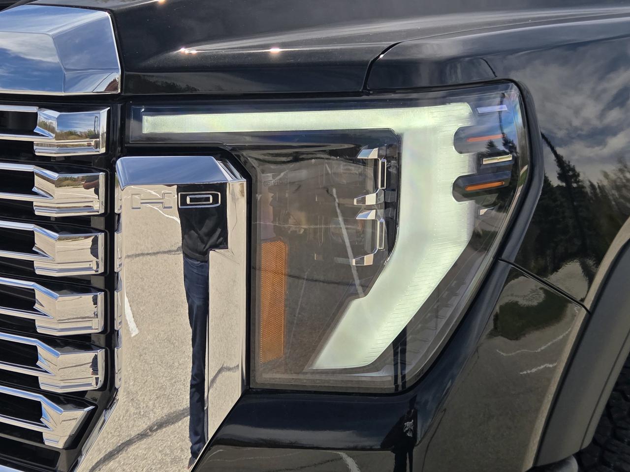 2026 GMC SIERRA 2500HD DENALI Photo