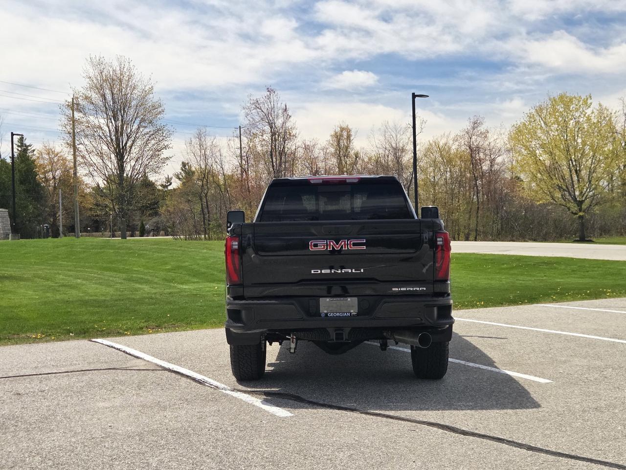 2026 GMC SIERRA 2500HD DENALI Photo