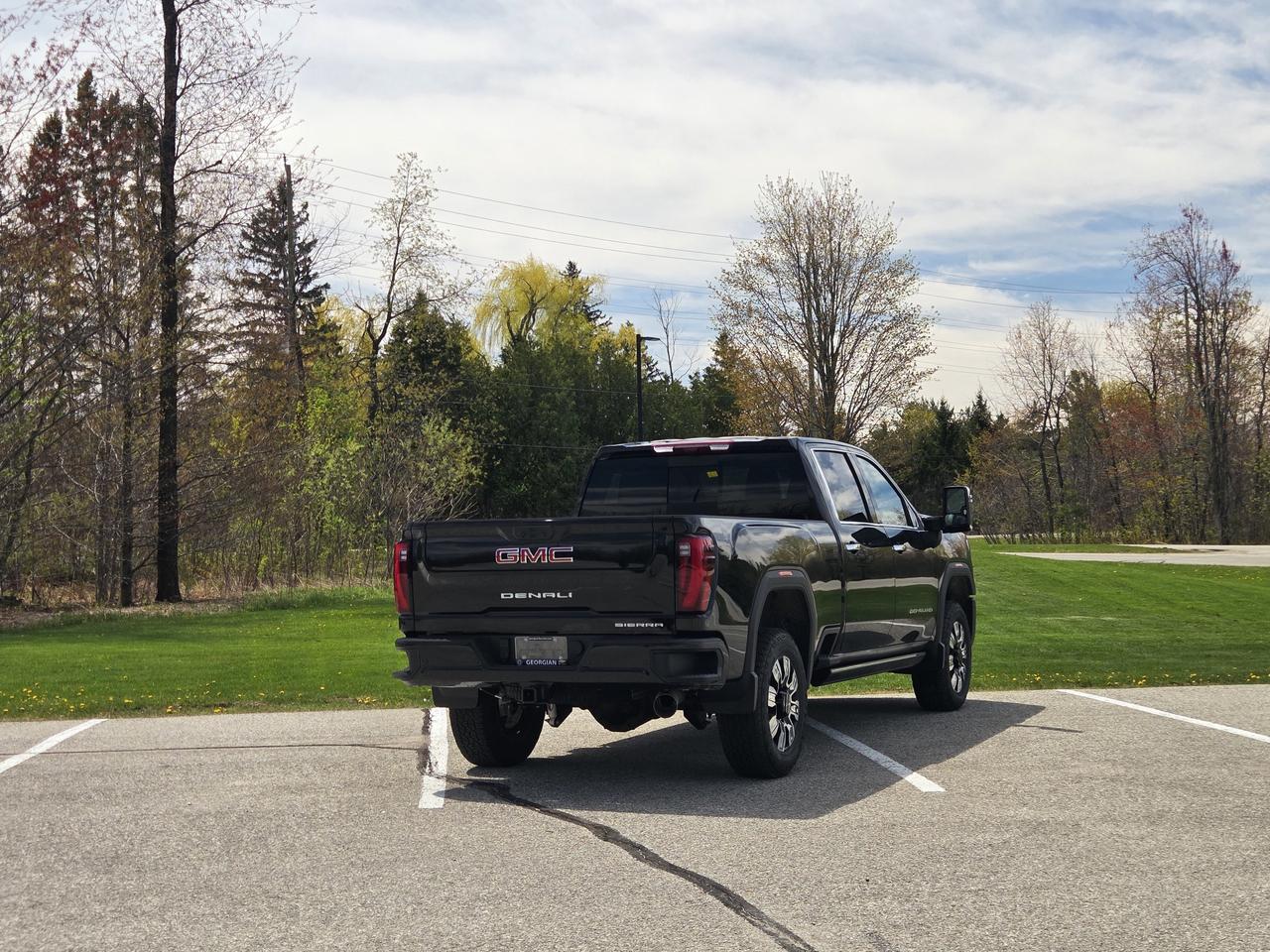 2026 GMC SIERRA 2500HD DENALI Photo