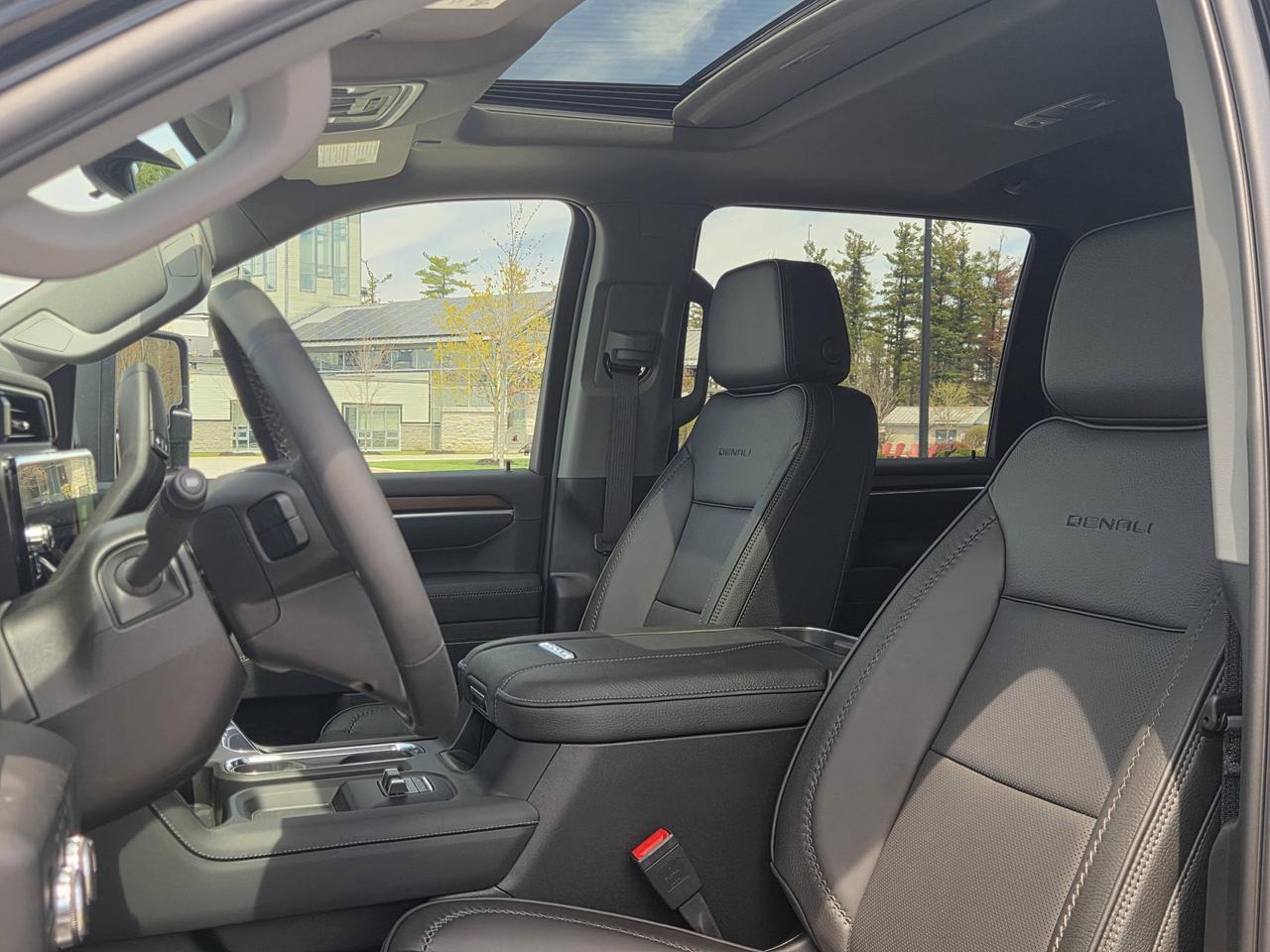 2026 GMC SIERRA 2500HD DENALI Photo