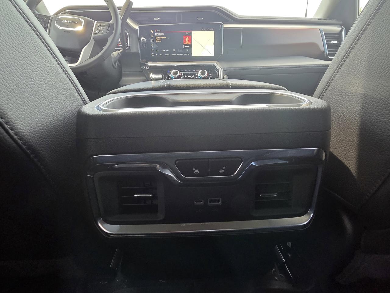 2026 GMC SIERRA 2500HD DENALI Photo