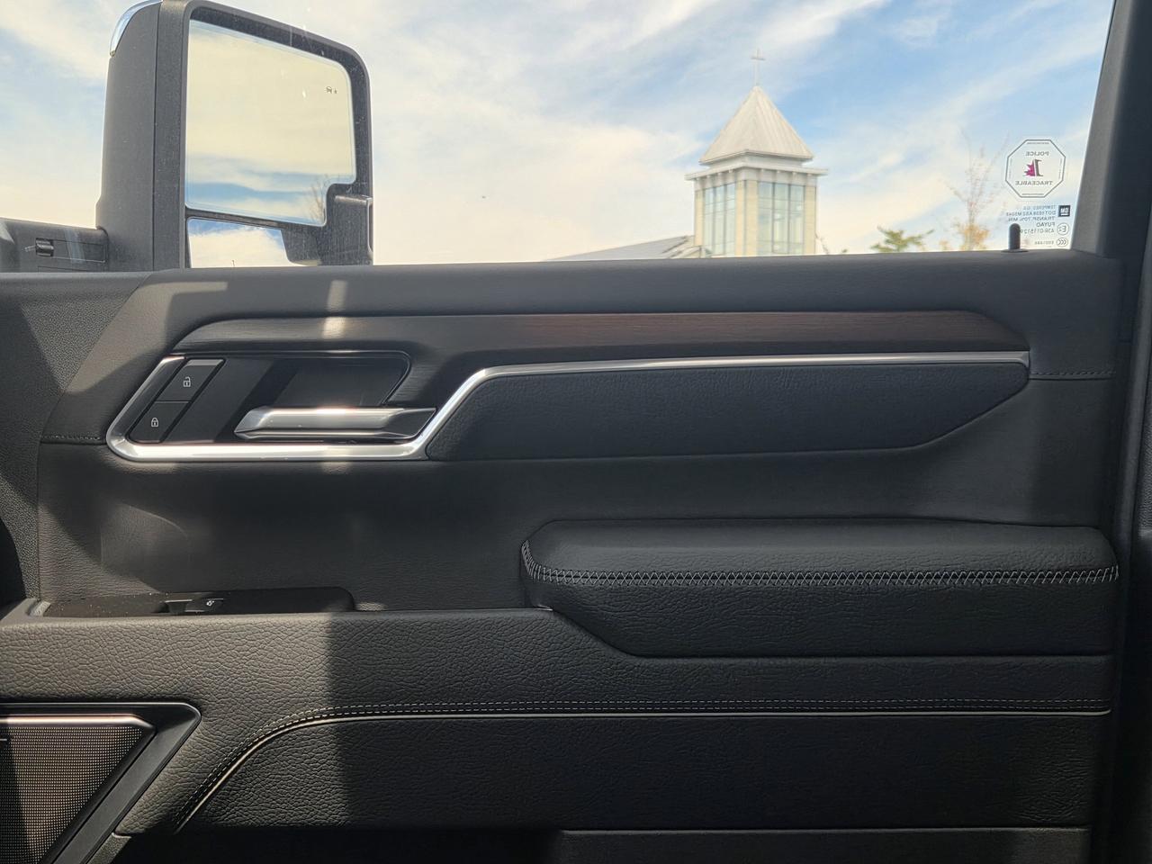 2026 GMC SIERRA 2500HD DENALI Photo