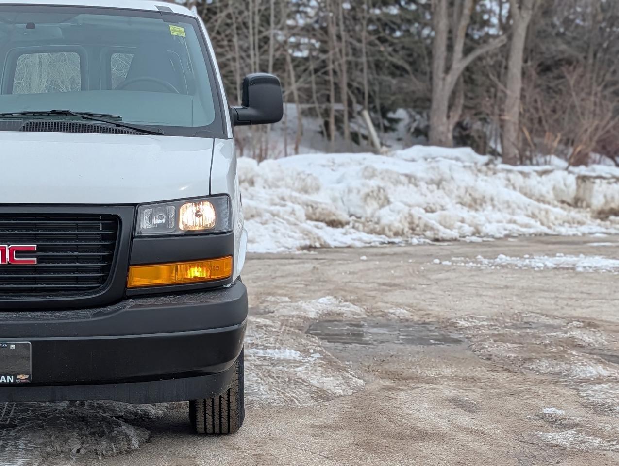 2026 GMC Savana Cargo Van  Photo4