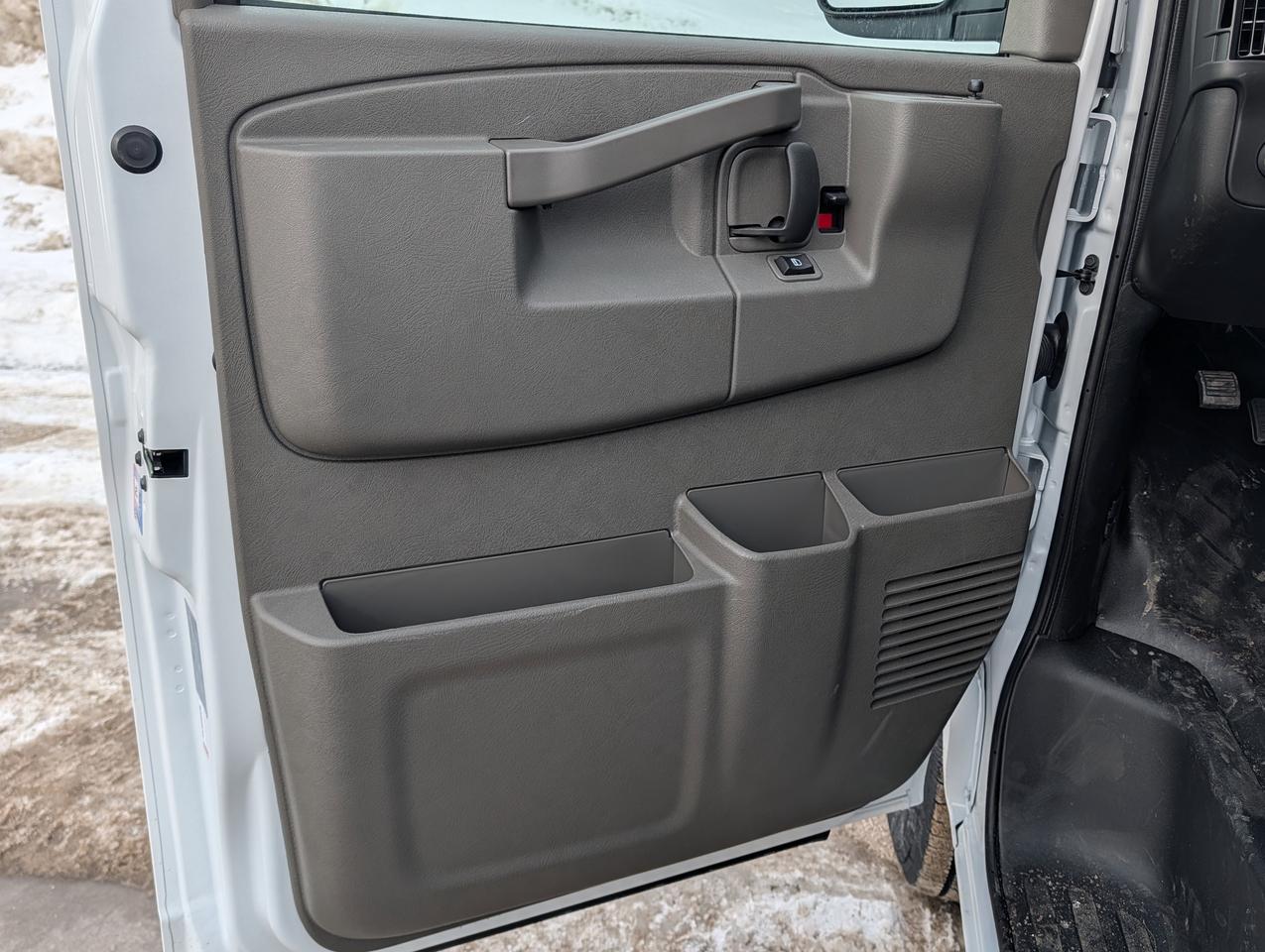 2026 GMC Savana Cargo Van  Photo