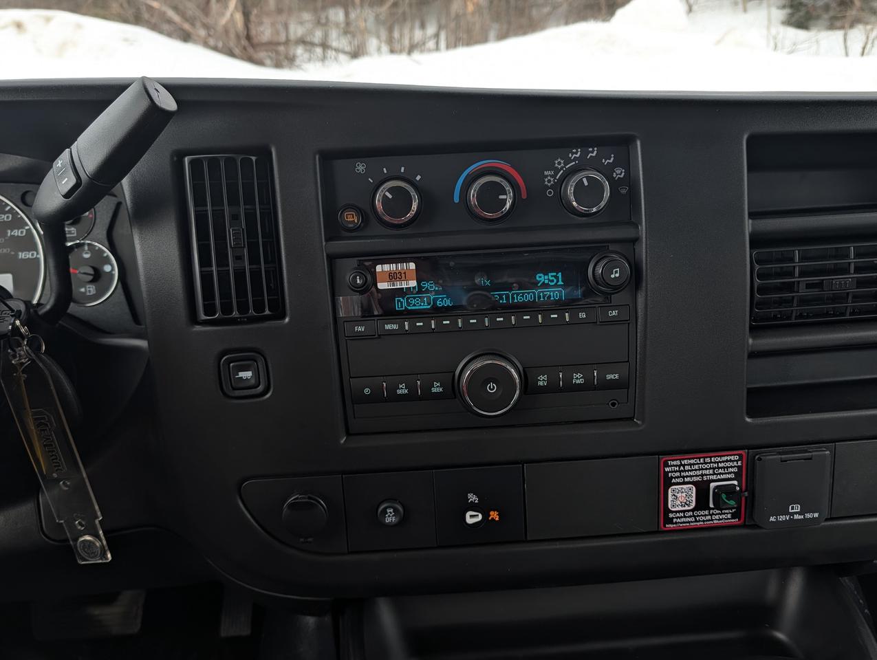 2026 GMC Savana Cargo Van  Photo