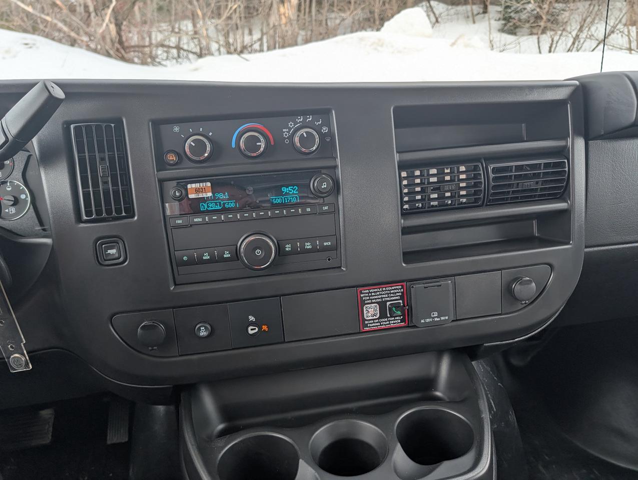 2026 GMC Savana Cargo Van  Photo