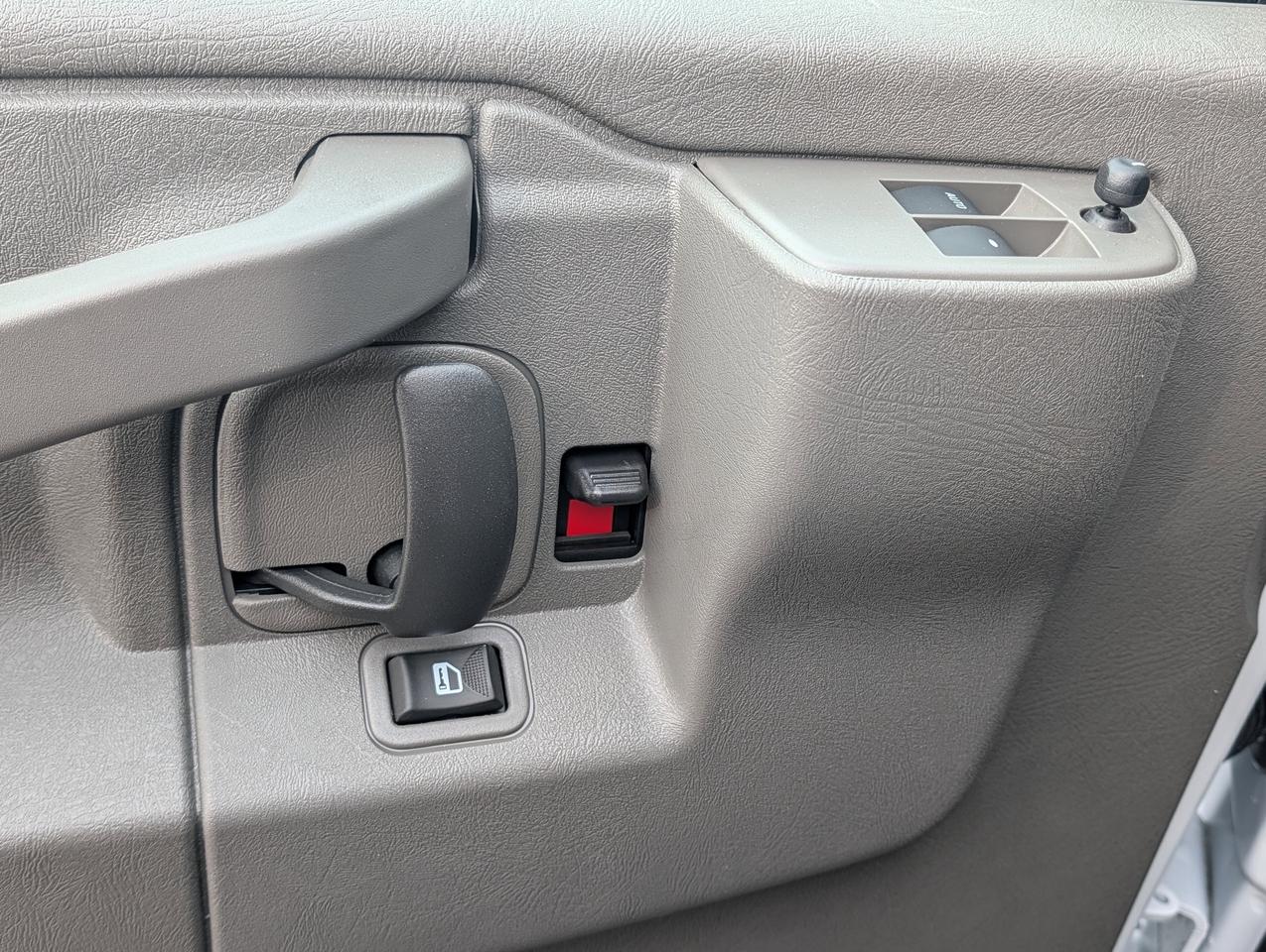 2026 GMC Savana Cargo Van  Photo