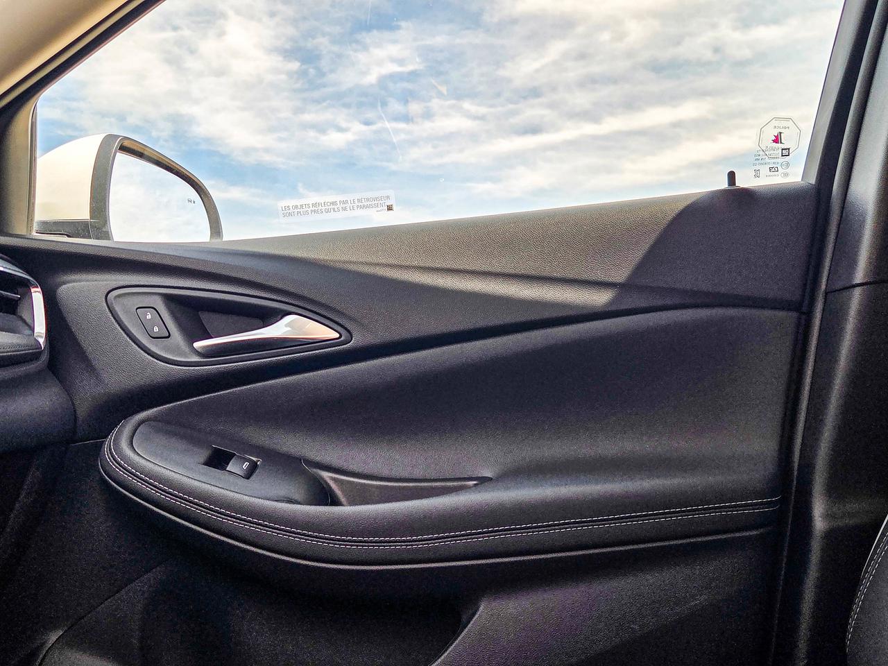 2026 Buick Encore GX Avenir Photo