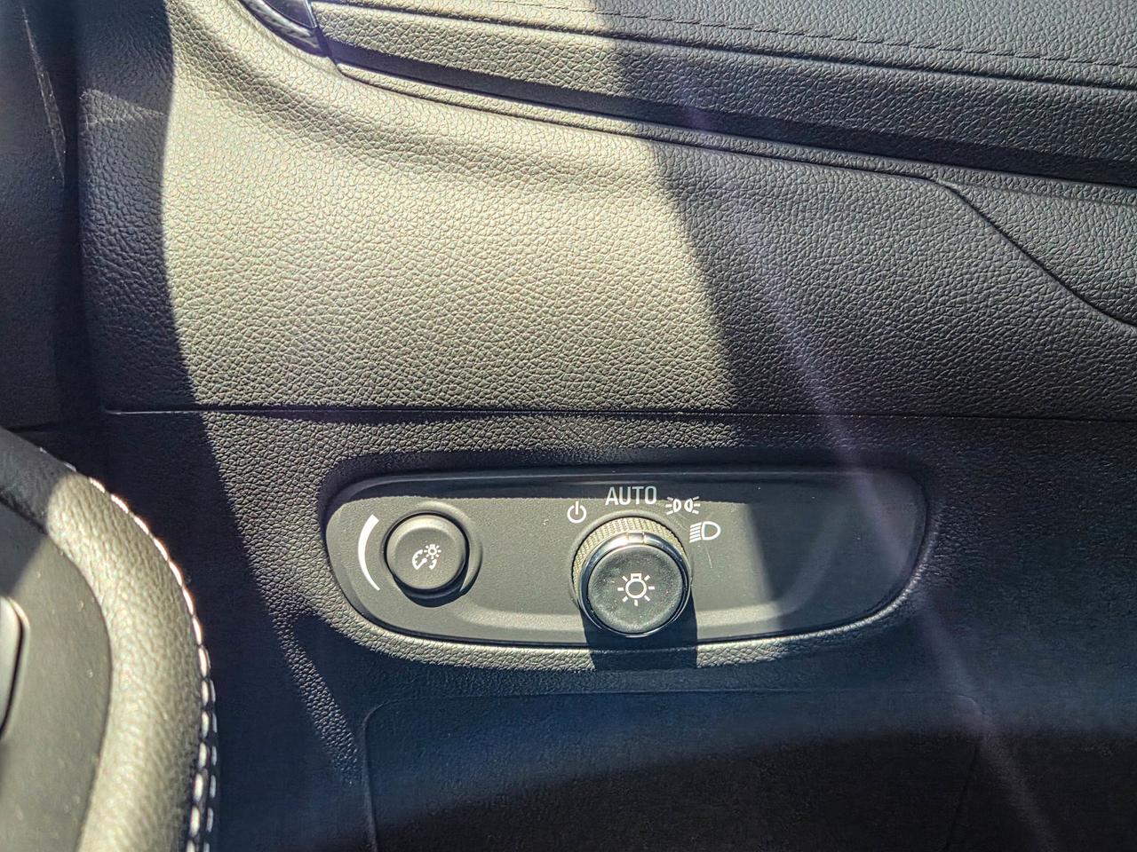 2026 Buick Encore GX Avenir Photo