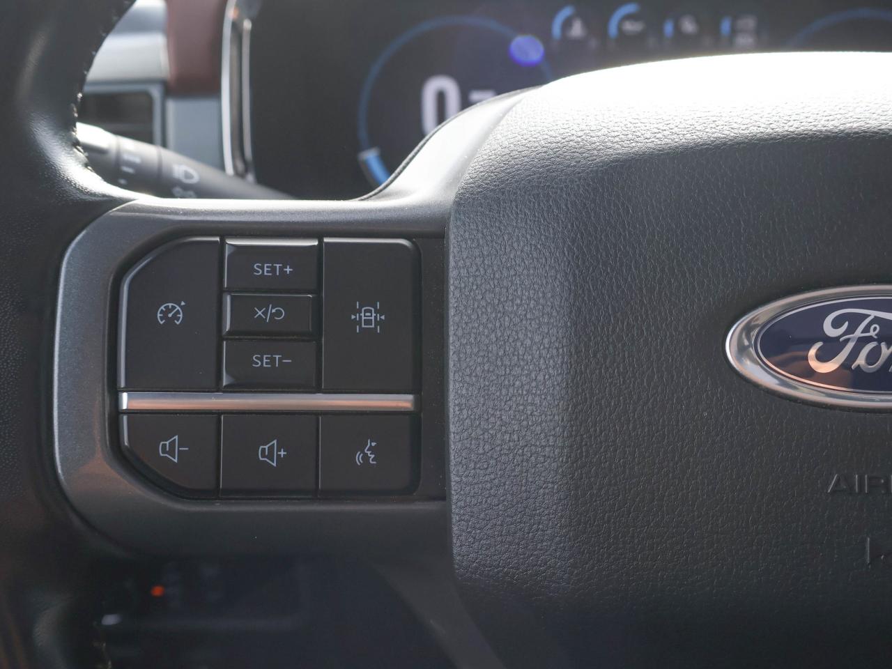 2022 Ford F-150 Lariat Photo