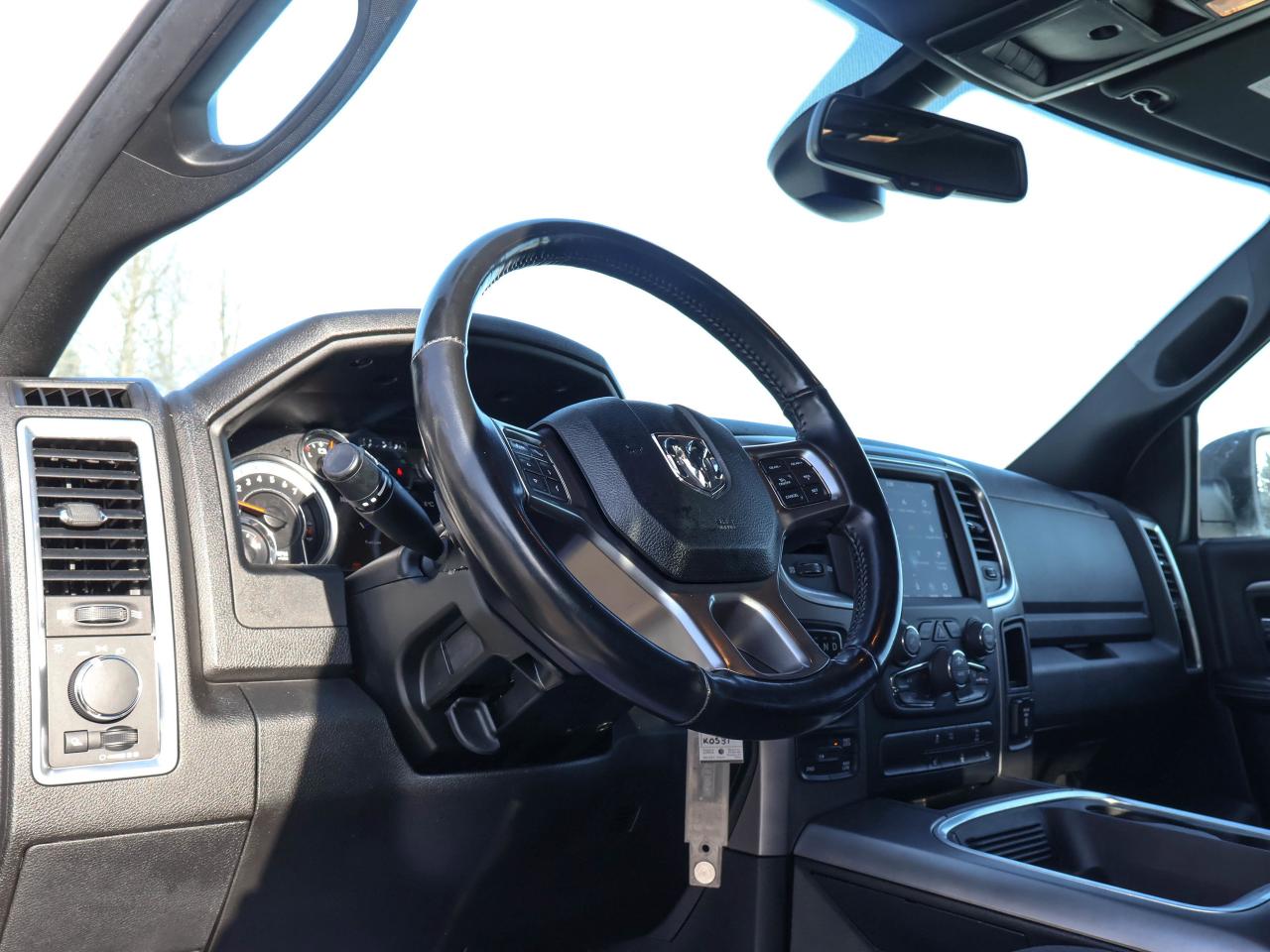 2021 RAM 1500 Classic WARLOCK Photo