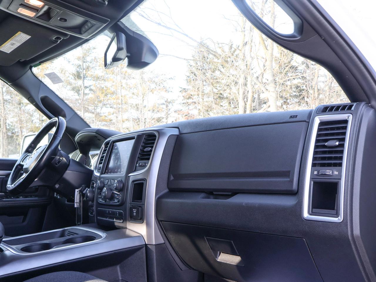 2021 RAM 1500 Classic WARLOCK Photo